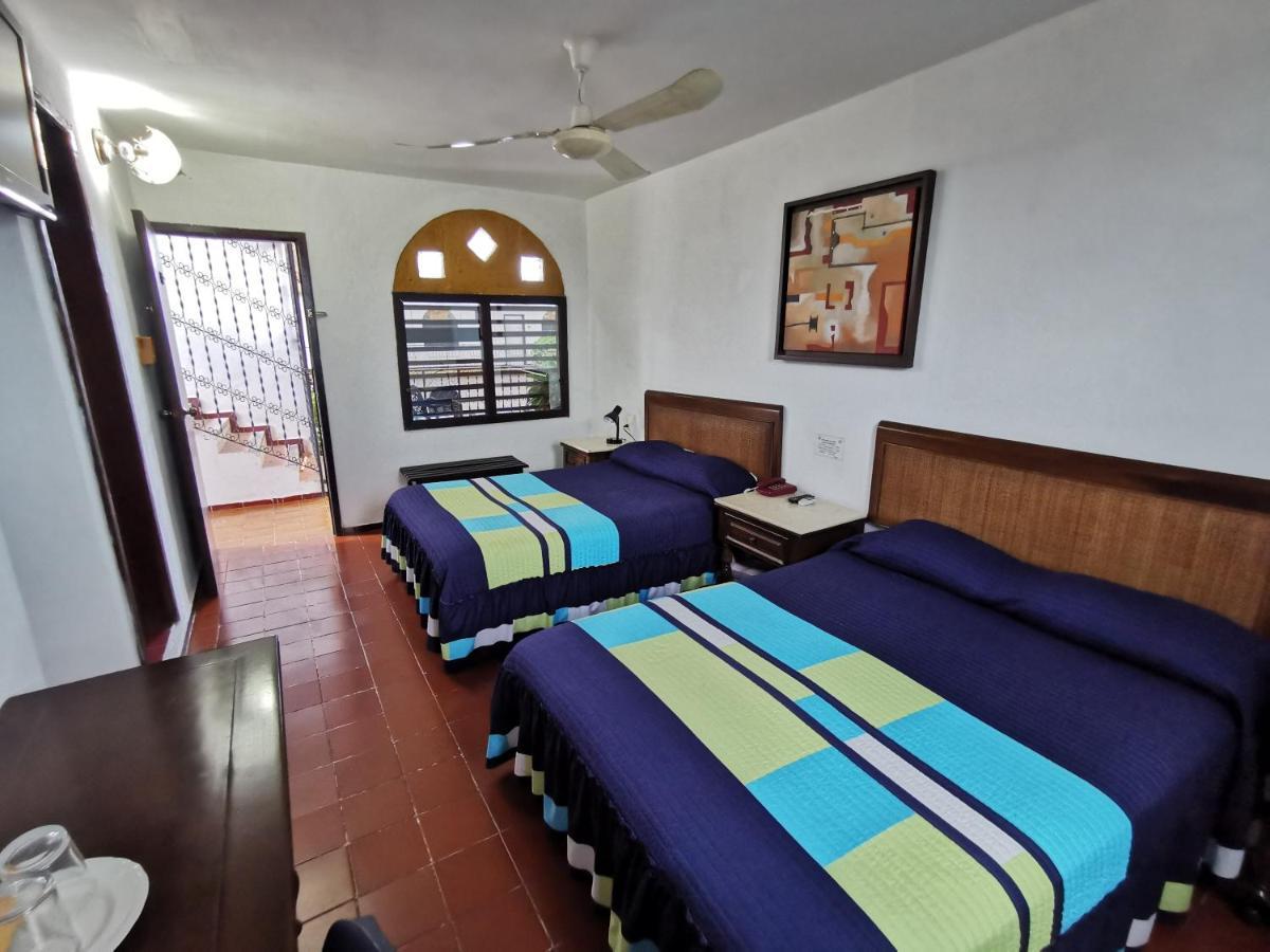 Hotel Doralba Inn Mérida Kültér fotó