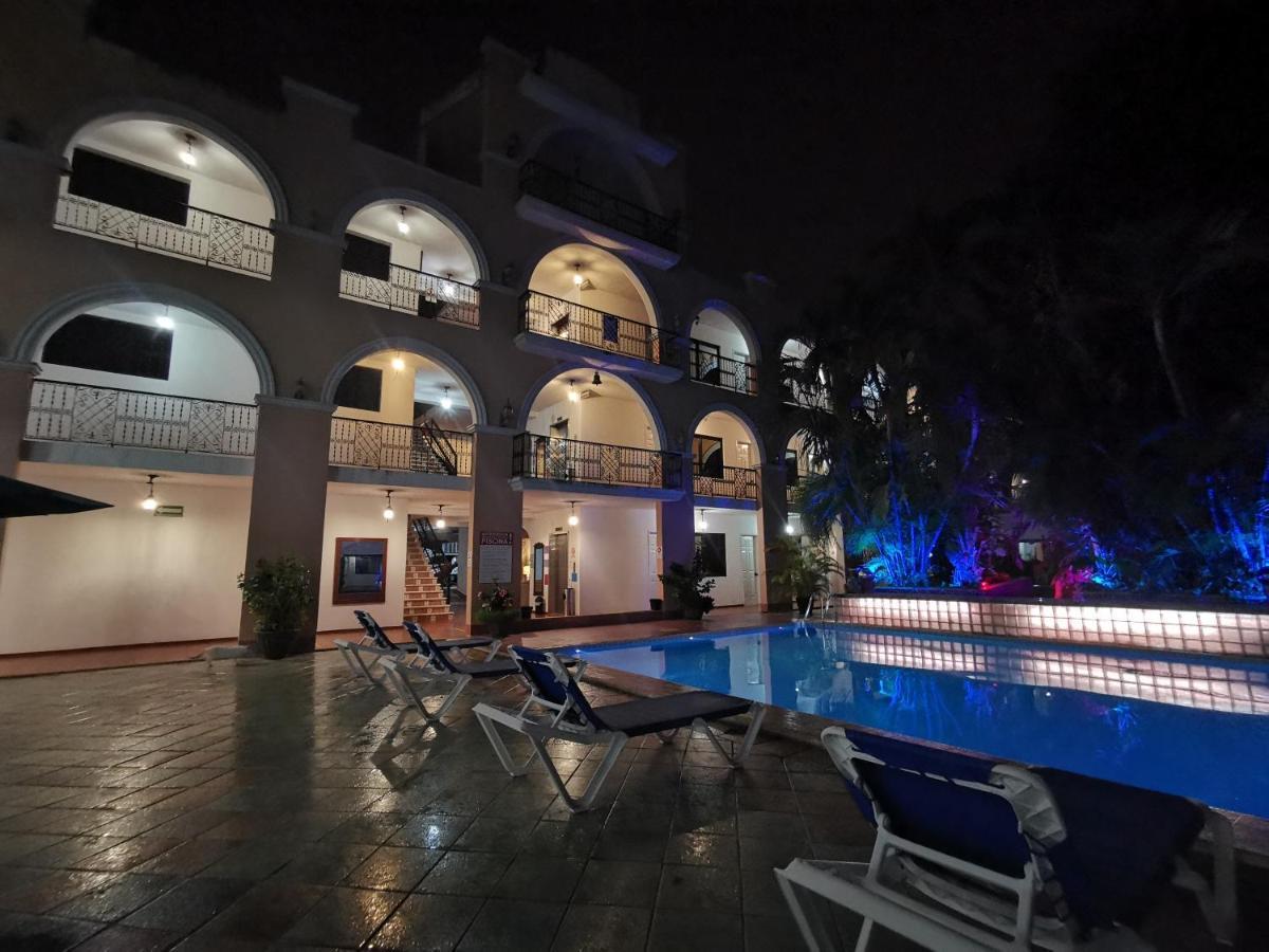 Hotel Doralba Inn Mérida Kültér fotó