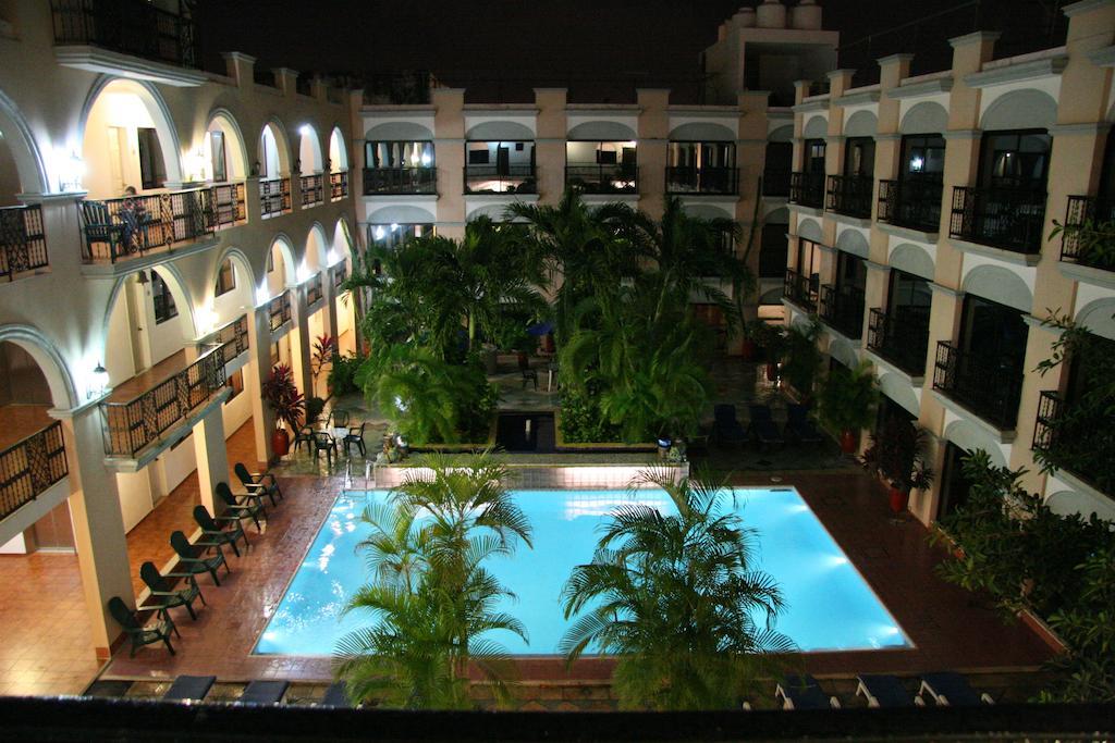 Hotel Doralba Inn Mérida Kültér fotó